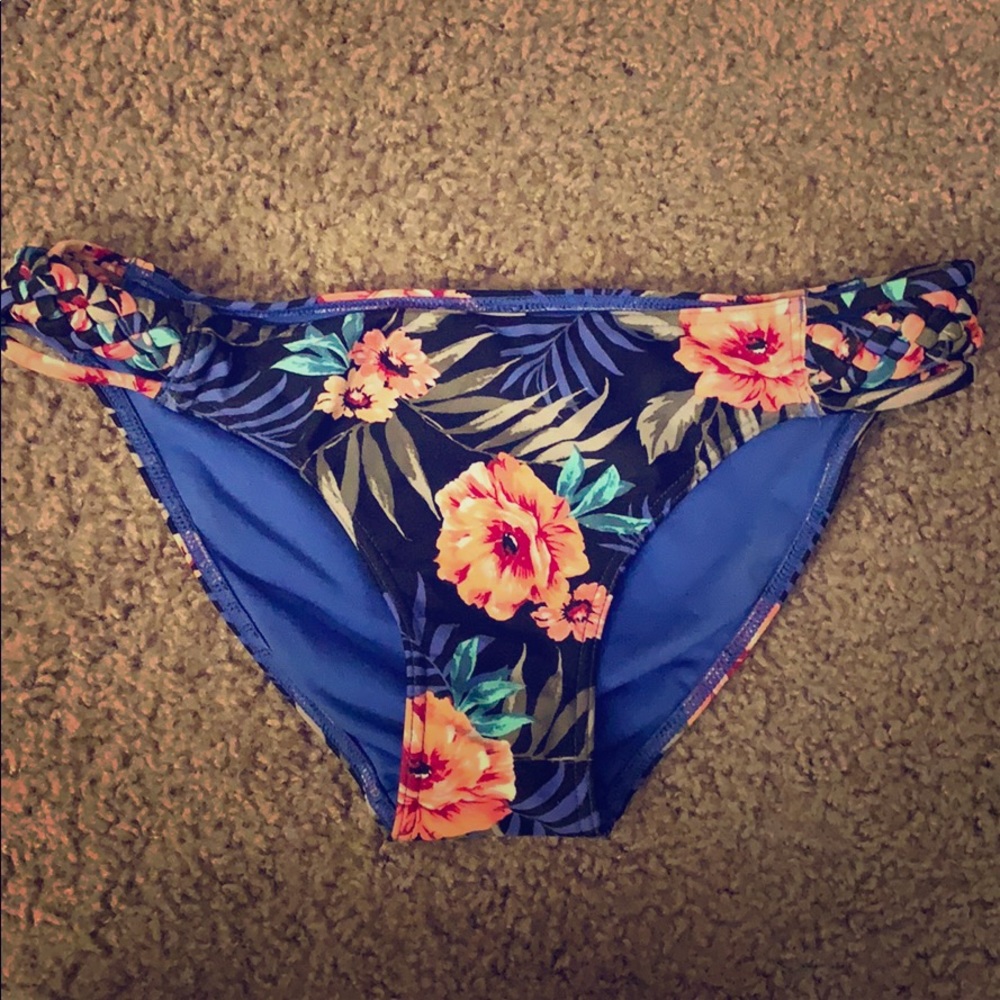 Bikini bottom